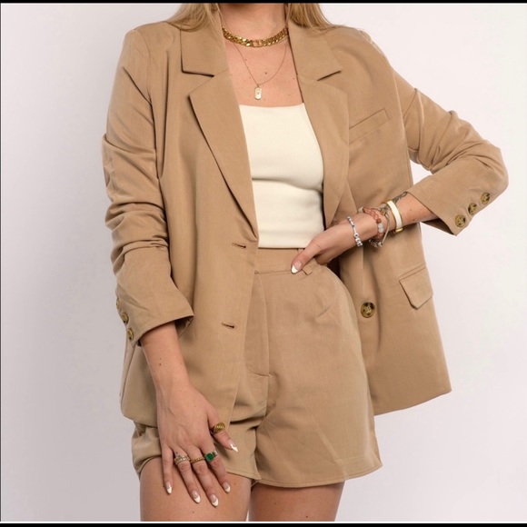 Pants - Brand new with tags blazer in short set